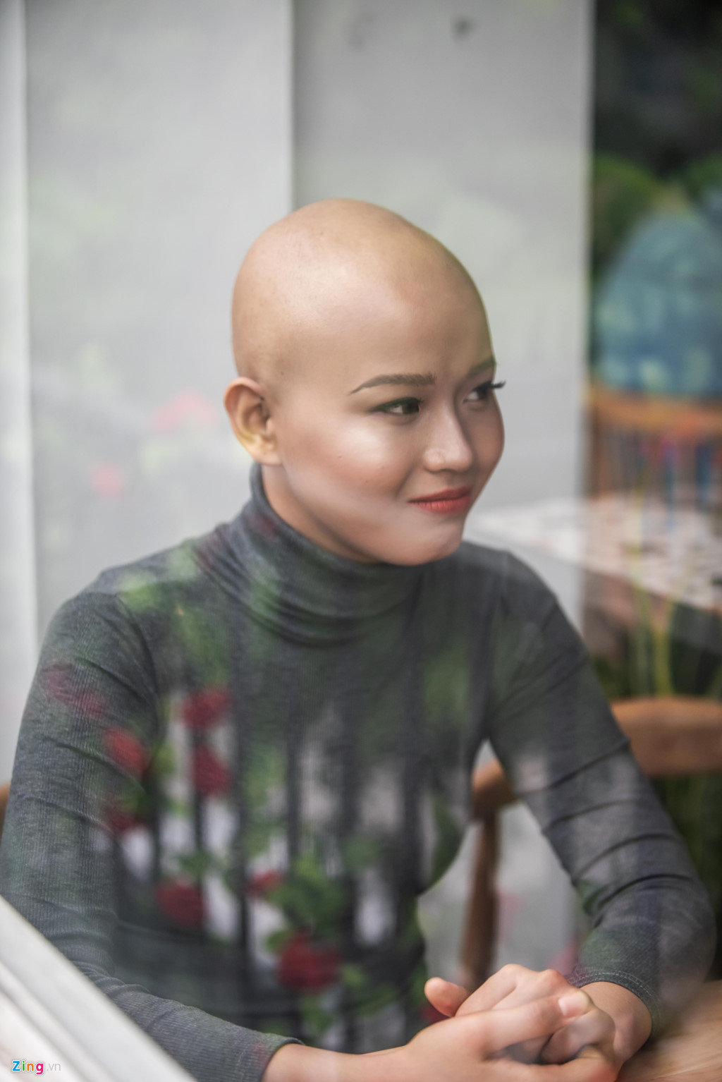 Tiên từng oán trách số phận, thấy bất công khi cuộc sống không được bằng phẳng như bao người.