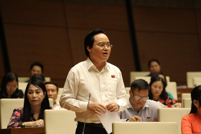 Bộ trưởng GD-ĐT Phùng Xuân Nhạ: "Độc quyền sách giáo khoa là do nhà nước giao". (Ảnh: Như Phúc) Bộ trưởng GD-ĐT Phùng Xuân Nhạ: "Độc quyền sách giáo khoa là do nhà nước giao". (Ảnh: Như Phúc)