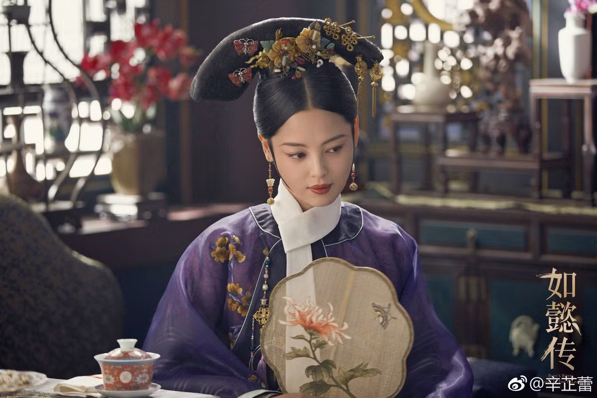Tân Chỉ Lôi - Nữ diễn viên có ánh mắt sắc bén đảm nhận vai Kim Ngọc Nghiên.