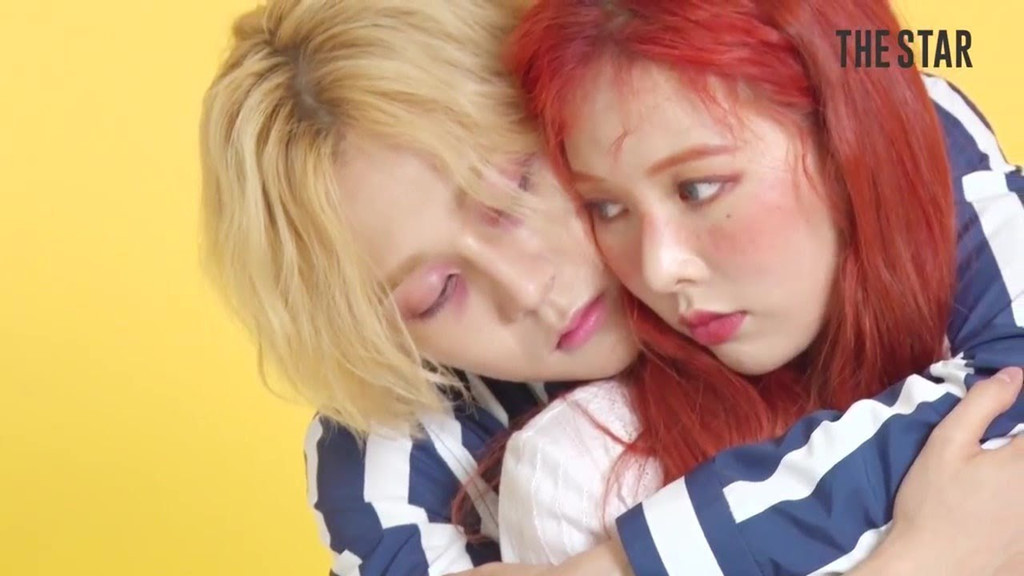 CHÍNH THỨC: HyunA và E'Dawn "về chung một nhà" với công ty của PSY ảnh 1
