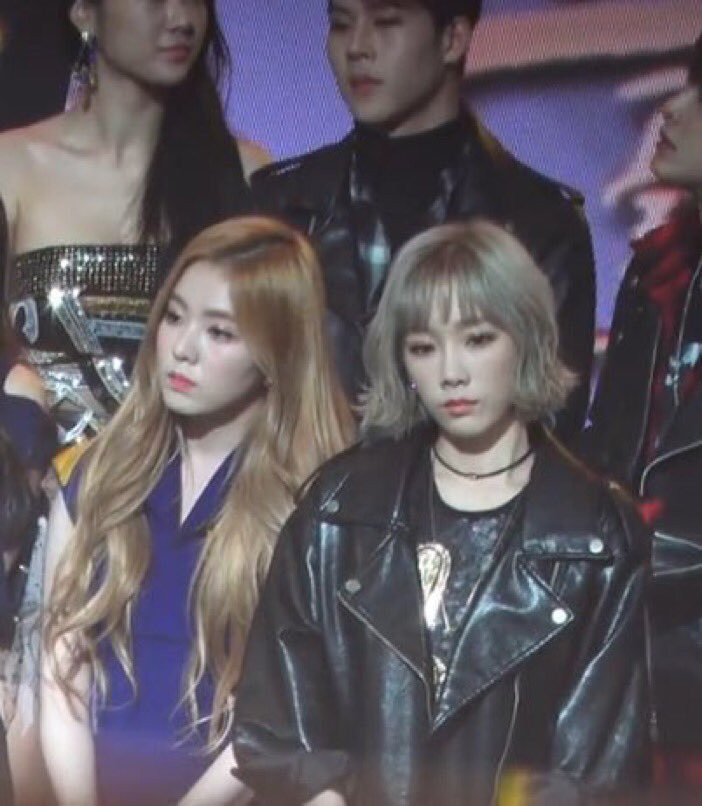 Khi cười nhìn đã giống, khi u sầu thì Taeyeon và Irene cũng hợp nhau đến kỳ lạ, nhất là ánh mắt ẩn chứa biết bao nỗi niềm.