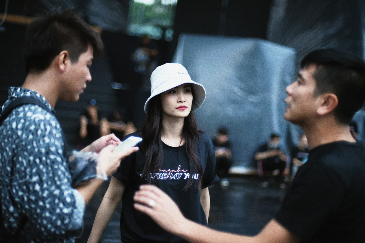 Lộ diện sân khấu liveshow kỷ niệm 10 năm ca hát của Đông Nhi ảnh 2