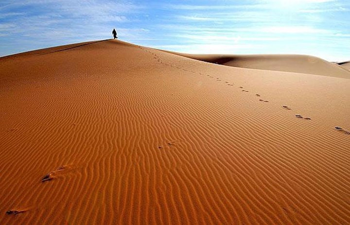 Al’aziziah, Libya. Thị trấn nhỏ ở Tây Bắc Libya có nhiệt độ đạt đến con số 136 độ F (57,8 độ C) vào ngày 13/9/1922.