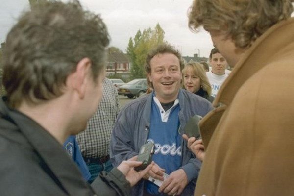 Phó chủ tịch Harding của Chelsea cũng thiệt mạng vì tai nạn máy bay.