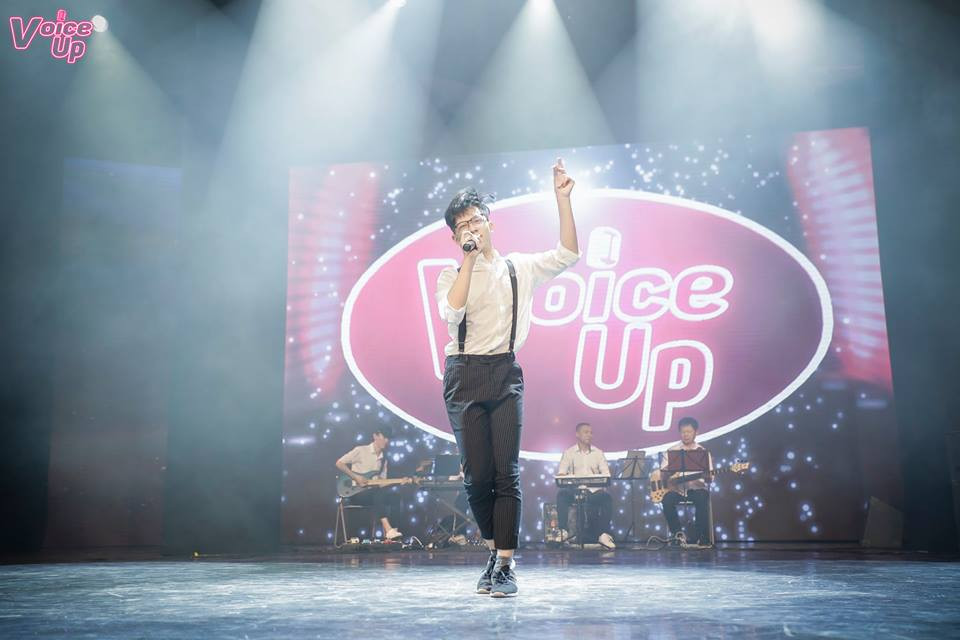 Bạn Đức Thịnh đã xuất sắc vượt qua hàng ngàn thí sinh để trở thành quán quân mùa đầu của Voice Up.