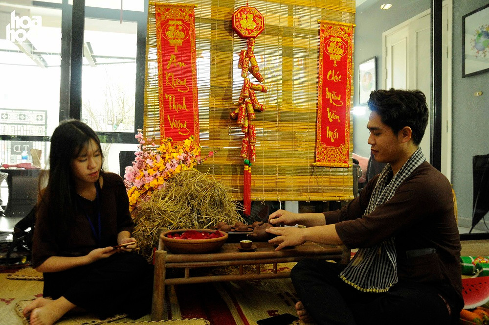 Mỗi cây mỗi hoa, mỗi nhà mỗi cảnh nhưng tình đoàn kết và sự thân thiện sẽ giúp bạn hiểu biết nhiều hơn về bạn bè quốc tế cũng như văn hóa dân tộc Việt Nam.