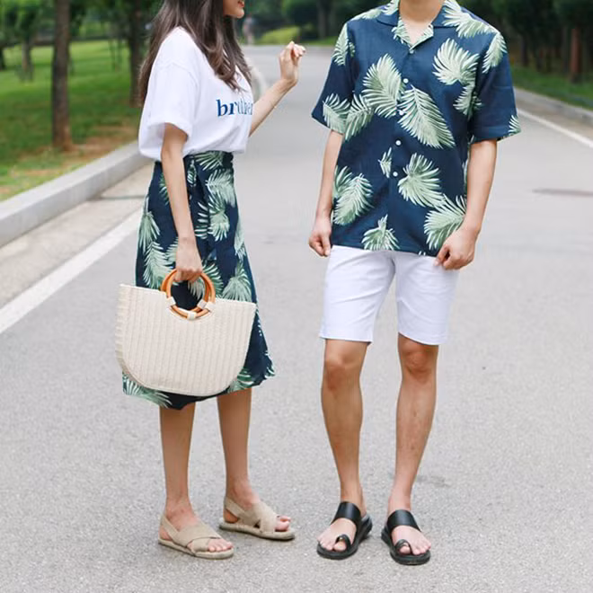 Những phong cách đồ đôi siêu trendy của nam thanh nữ tú Hàn Quốc ảnh 4