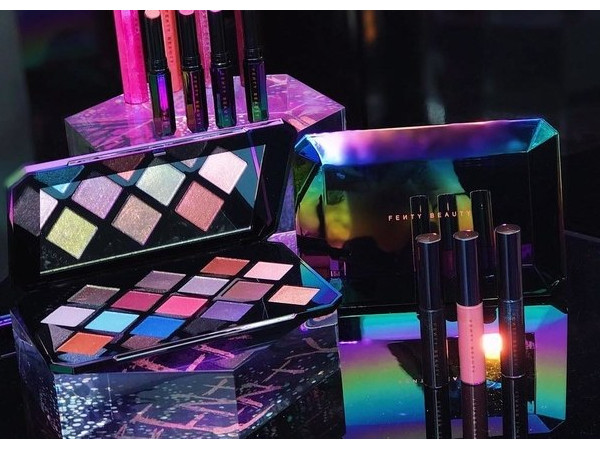 Bộ sản phẩm trang điểm mắt của Fenty.