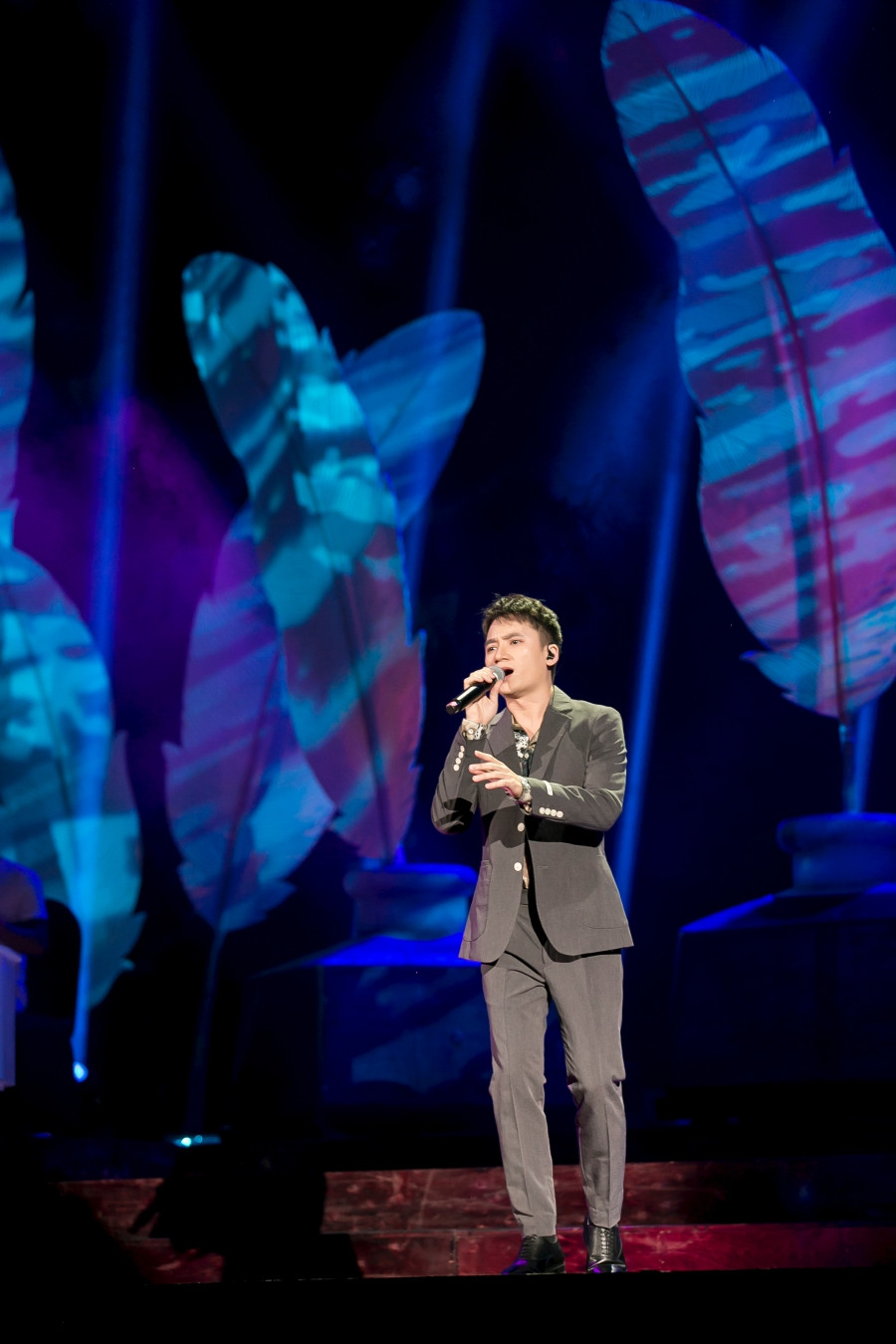 Đêm diễn còn có sự góp mặt của Phan Mạnh Quỳnh.