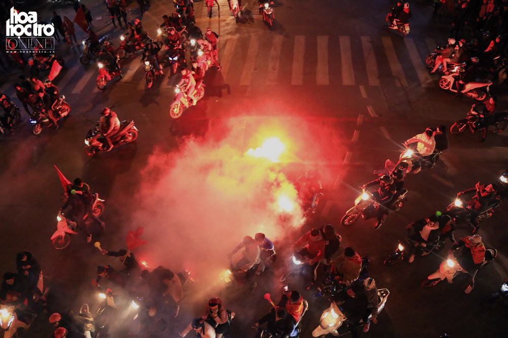 Giống như kí ức tại Thường Châu tuyết trắng vào 1 năm trước, đội tuyển Việt Nam có một trân đấu đầy kịch tính và ấn tượng đến phút giây cuối cùng từ hồi hộp đến vỡ òa cảm xúc.