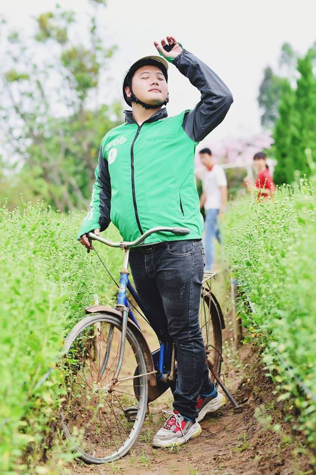 Nhìn xuống rồi thì phải nhìn lên cho được nhiều kiểu nhé. Nhìn xuống rồi thì phải nhìn lên cho được nhiều kiểu nhé.