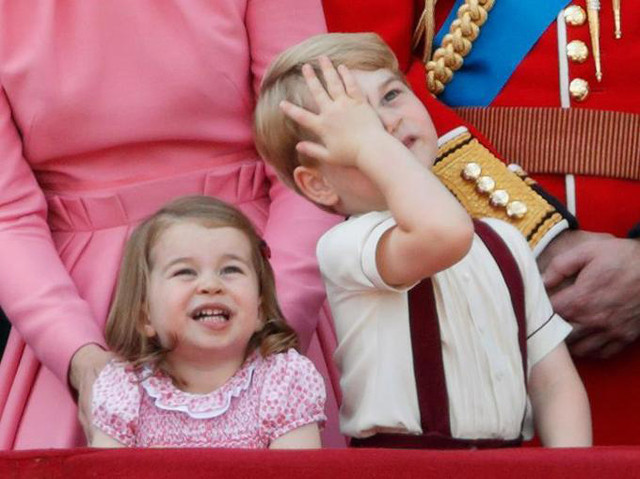 Cụ thể, nàng công chúa 3 tuổi đã mang về cho ngành công nghiệp thời trang 3,8 tỷ bảng kể từ khi chào đời đến nay. Trong khi đó, “giá trị” Hoàng tử George mang lại là 2,7 tỷ bảng.