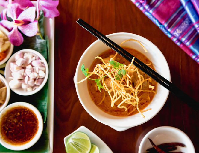 Khao Soi (hủ tiếu cà ri), một trong những đặc sản của miền Bắc Thái Lan. Ảnh: SHUTTERSTOCK.