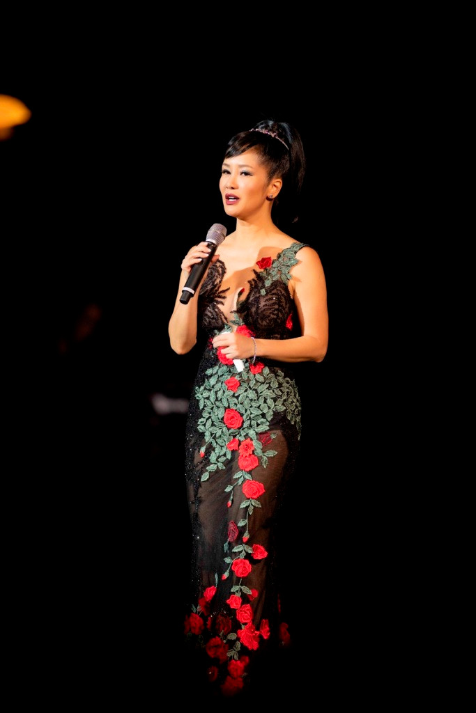 Mỹ Tâm lần đầu đem ca khúc mới "Khi ta yêu" biểu diễn live trên sân khấu ảnh 5