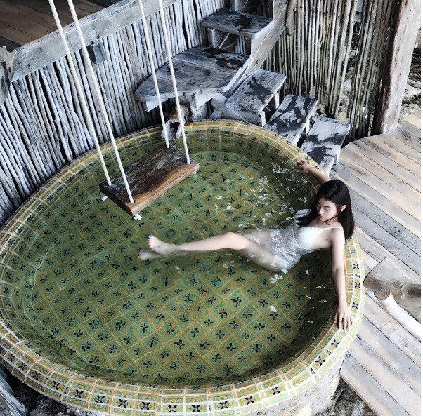 Những địa điểm sang chảnh như thế này là nơi Trinh Hoàng thường xuyên check in.