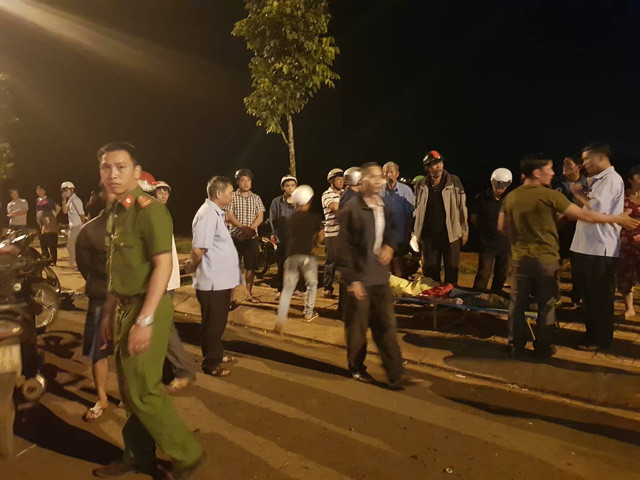 Cơ quan chức năng trục vớt được thi thể nữ sinh lớp 11.