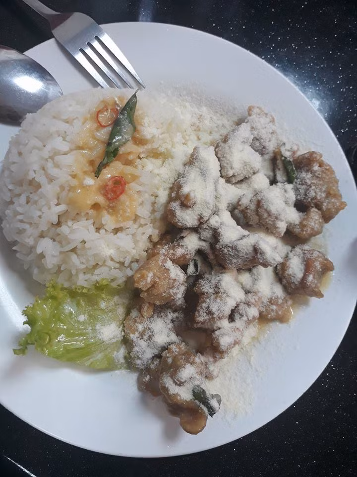 Ngạc nhiên với những món ăn kết hợp vô cùng kỳ lạ ở Singapore ảnh 6