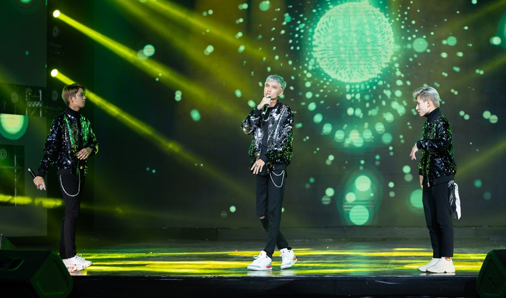 Zico, (G)I-DLE bùng nổ, S.T, Nguyễn Trần Trung Quân mang màu sắc cổ trang lên sân khấu ảnh 11