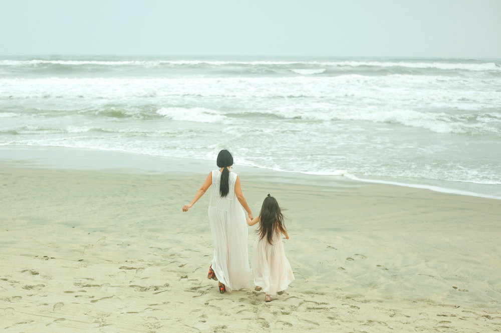 Trương Quỳnh Anh, Thu Thủy, Đoan Trang tung bộ ảnh đáng yêu và ngọt ngào bên con trai cưng ảnh 14