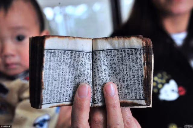 Những hình thức gian lận siêu tinh vi trong kỳ thi Gaokao ở Trung Quốc.