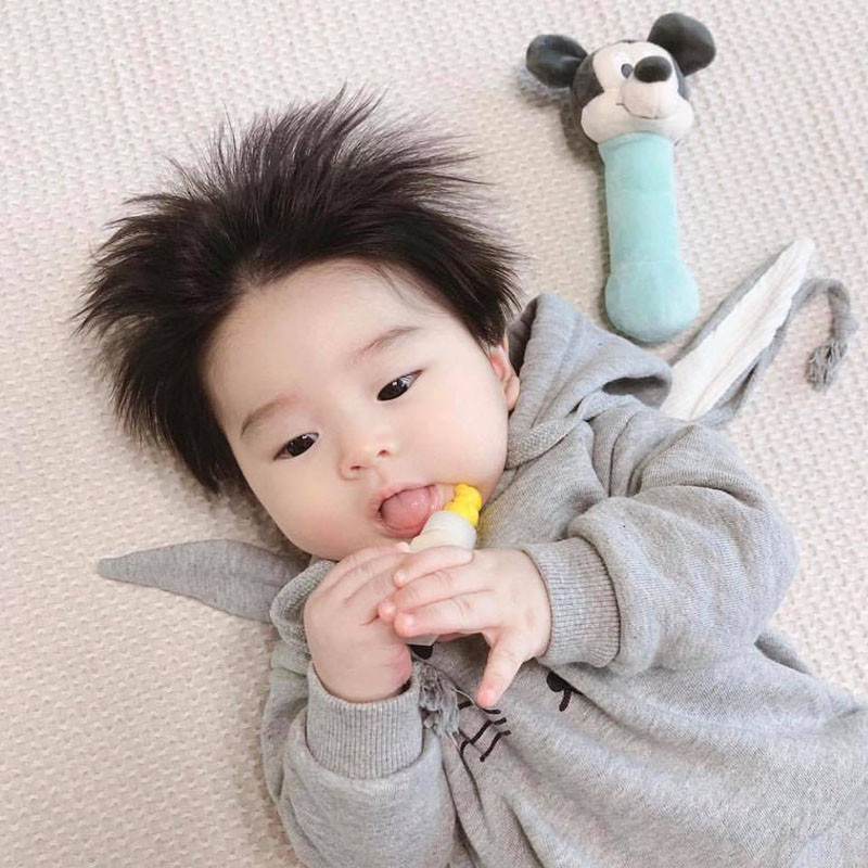 Cậu bé Hàn Quốc "đốn tim" dân mạng vì mái tóc chôm chôm quá đáng yêu ảnh 10