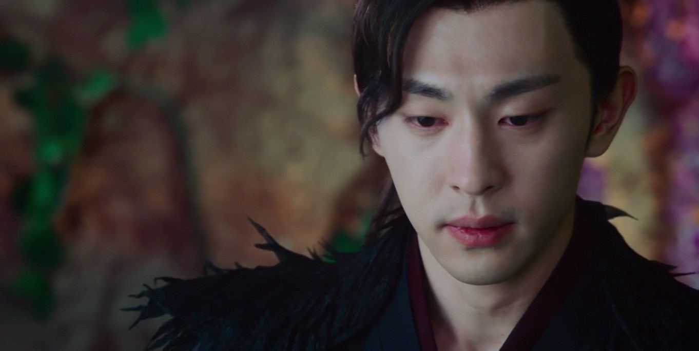 Hiện tại Húc Phượng và Cẩm Mịch đang ngược nhau tơi tả.