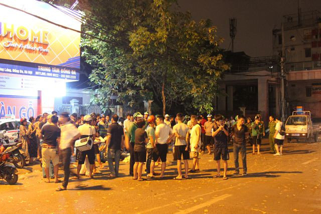 Người dân bàng hoàng sau vụ tai nạn nghiêm trọng.