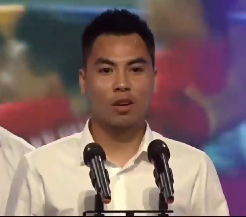 Đức Huy tiếp tục trở thành tâm điểm chú ý của người hâm mộ.