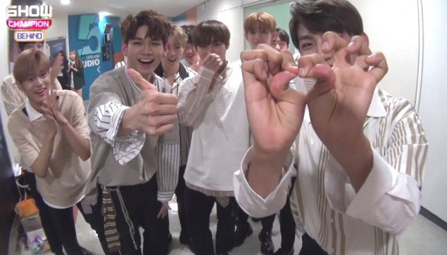 Không phải một cô gái, Lee Daehwi (Wanna One) mới là idol có vòng eo nhỏ nhất K-Pop ảnh 1