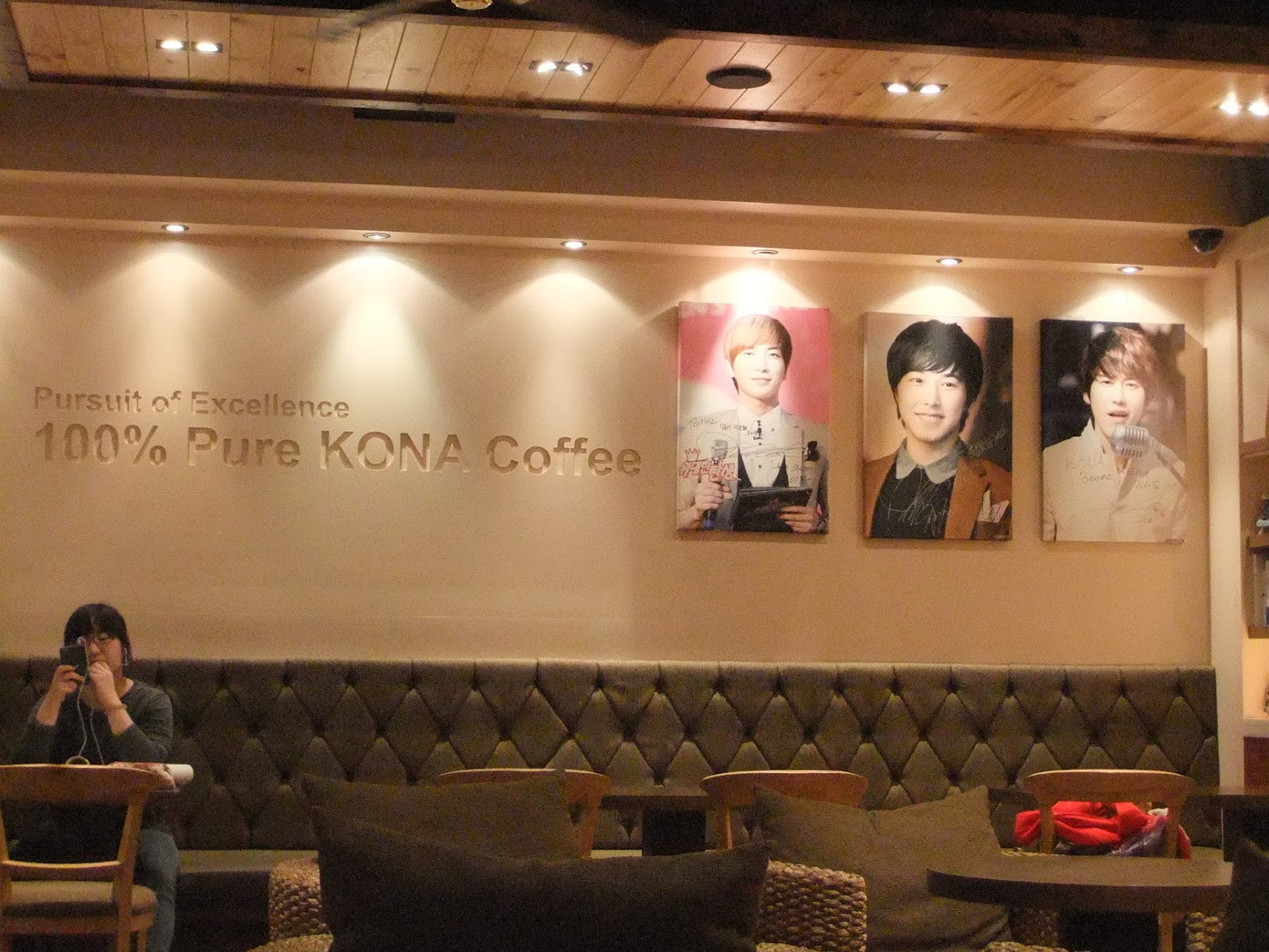 Dạo quanh Seoul ghé thăm quán xá do idol làm chủ ảnh 12