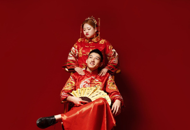 "Lúc mới quen, bé mập của tôi gầy lắm, sau này bị tôi vỗ béo đấy chứ. Dù sao thì trong mắt tôi, cô ấy vẫn là đẹp nhất, đáng yêu nhất".