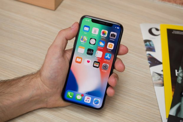 iPhone 2018 nhiều khả năng sẽ có thiết kế tương tự iPhone X, áp dụng cho tất cả các phiên bản.