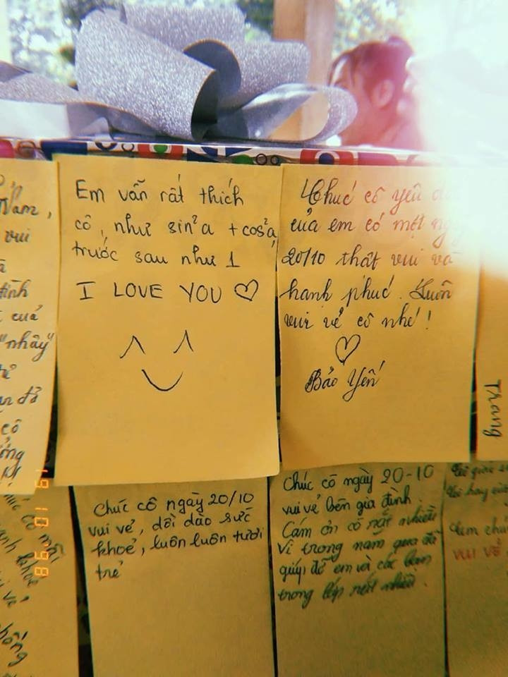 Món quà tinh thần cực kì "có tâm" và ý nghĩa mà học sinh dành cho cô giáo.