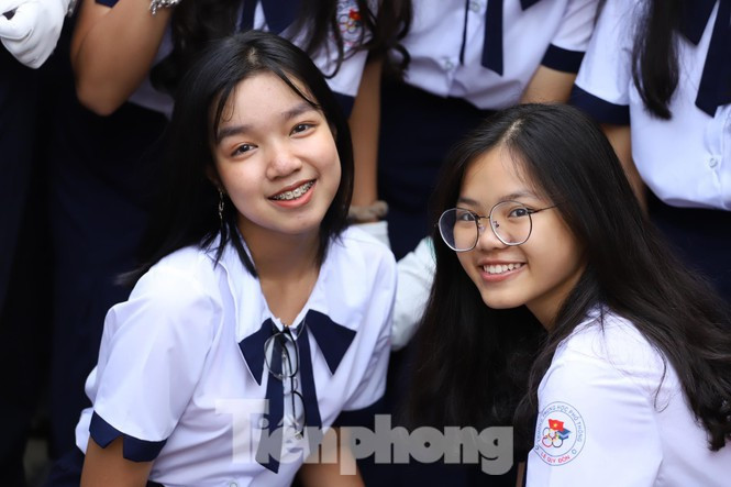 PHCM đảo chiều, tiếp tục cho học sinh lớp 12 nghỉ học vì dịch Covid-19. PHCM đảo chiều, tiếp tục cho học sinh lớp 12 nghỉ học vì dịch Covid-19.
