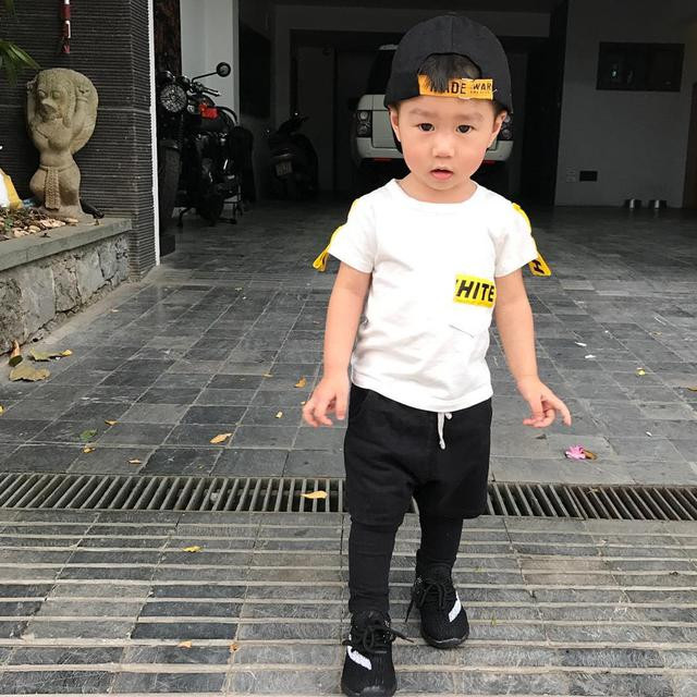 Và đây là bé Xoài con trai của Tùng Sơn - Trang Lou, cháu của Huyme.