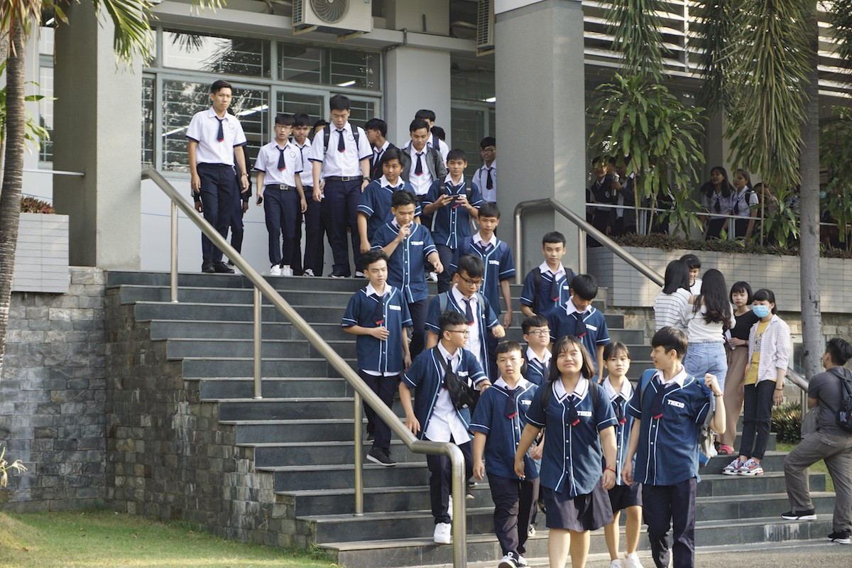 Hơn 5.000 học sinh lớp 12 tham dự Ngày hội mở của Trường ĐH Sư phạm Kỹ thuật TPHCM ngày 13/1. (Ảnh: Lộc Thiên)