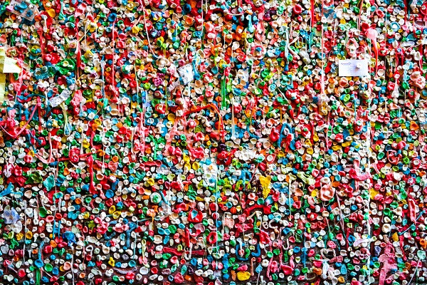 Những mẩu kẹo cao su đã tồn tại hơn 20 năm.