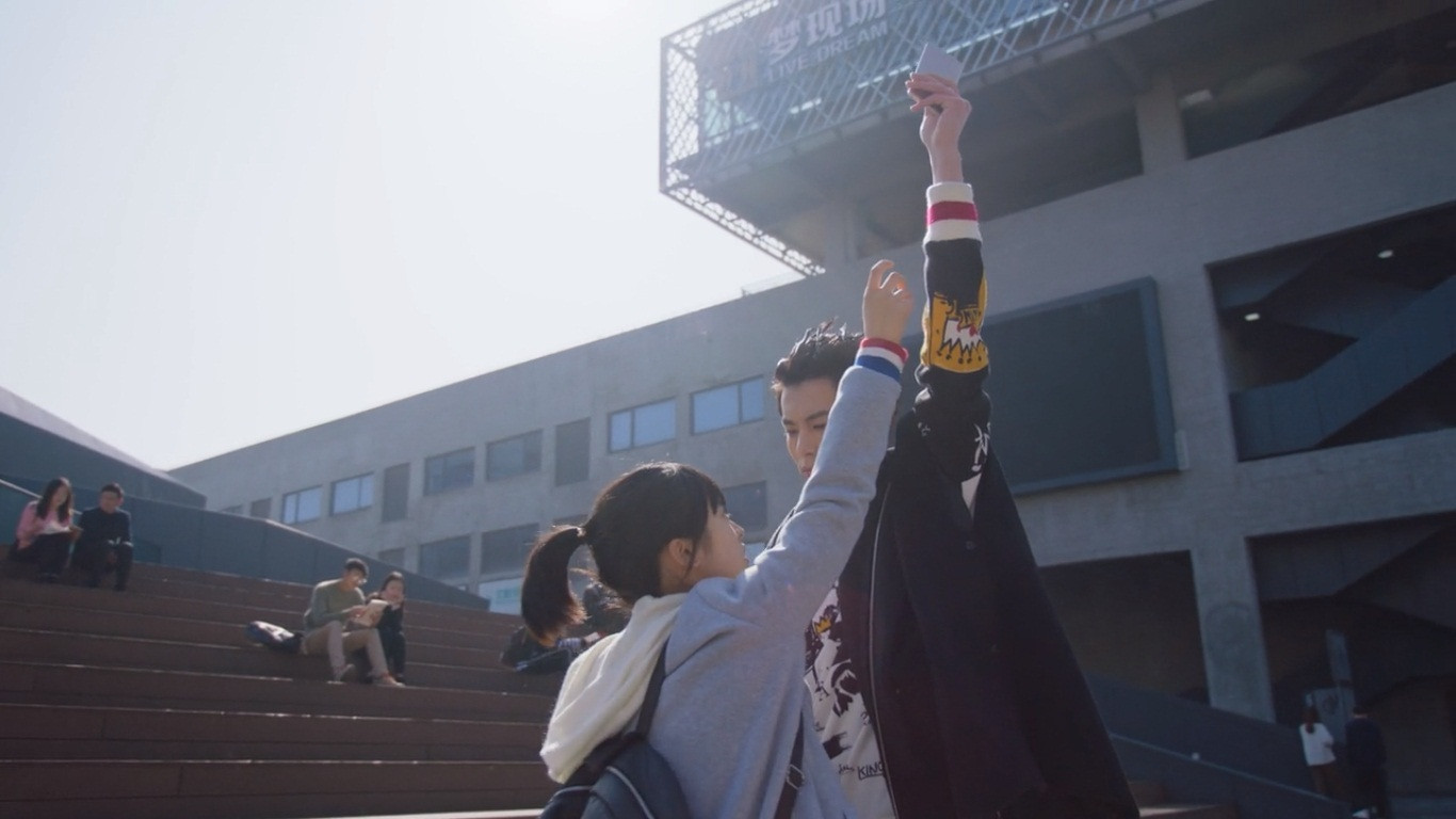 Trò này các cô nàng nấm lùn không thích đâu nhé!