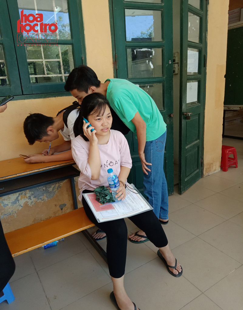 Bạn Phạm Thu Phương (THCS Phan Đình Giót) cảm thấy khá thú vị vì bạn đăng ký trường THPT Nhân Chính đợt 1 thì trượt nhưng cuối cùng lại đỗ.