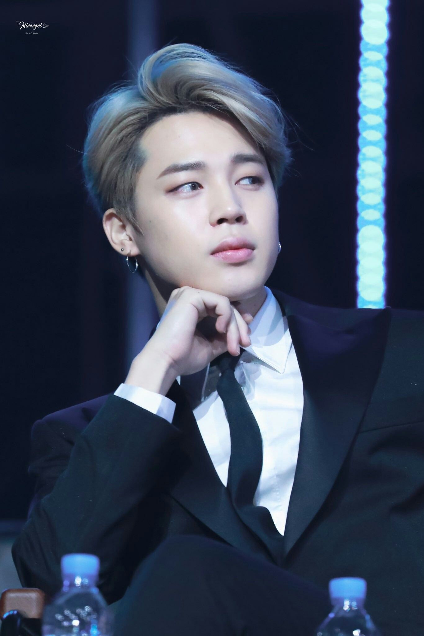 Tính cách thật của idol trong mắt người cùng ngành, BTS và TWICE được khen ngợi ảnh 3