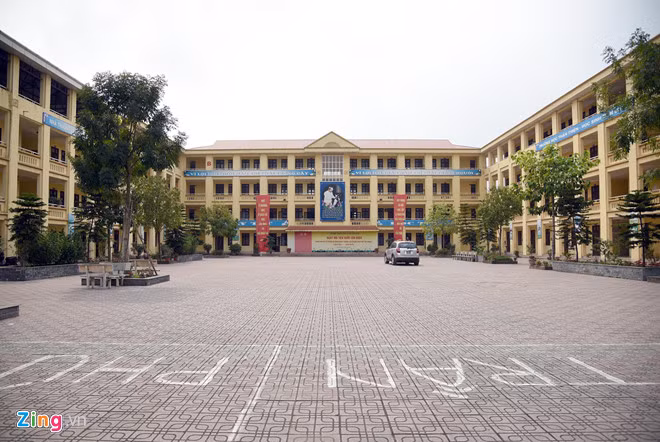 Bên trong mái trường nơi xảy ra vụ lùm xùm. Ảnh: Hải Nam.