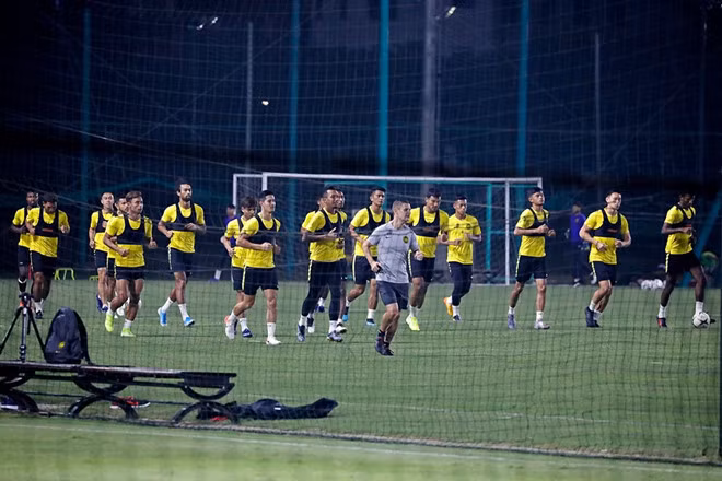 Đội hình Malaysia khá đồng đều. Ảnh: Minh Tú.