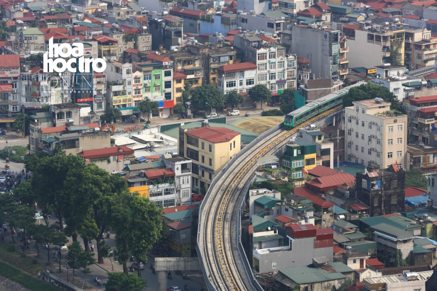 Quá trình chạy thử nghiệm của đoàn tàu đã thu hút không ít sự quan tâm của dư luận. Quá trình chạy thử nghiệm của đoàn tàu đã thu hút không ít sự quan tâm của dư luận.