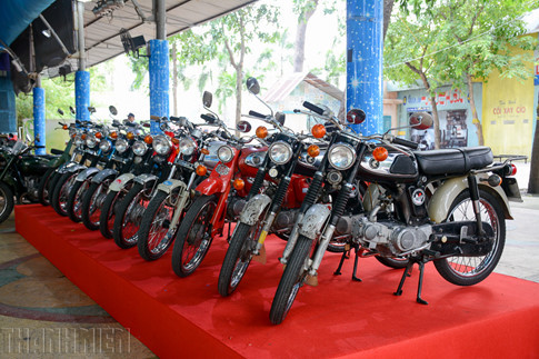 Những người đam mê dòng xe Honda 67 cũng có dịp hội ngộ tại “Ngày hội xe cổ Sài Gòn”. Honda 67 bắt đầu du nhập vào Việt Nam vào những năm 60 của thế kỉ XX và nhanh chóng chiếm được tình cảm của nhiều người bởi sự nhỏ gọn, bền bỉ, tiết kiệm nhiên liệu.