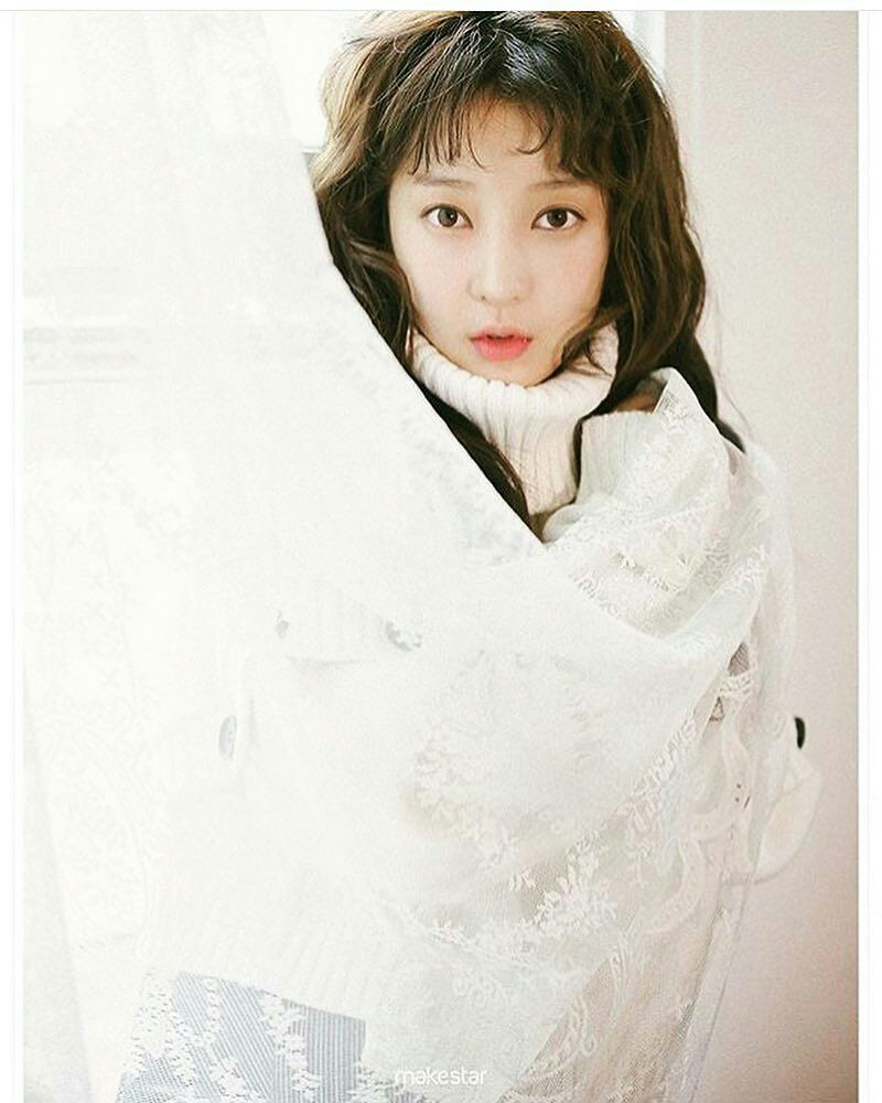 Ai lại không tan chảy trước một người yêu ngoan ngoãn và đáng yêu như Hyerin được nhỉ? 