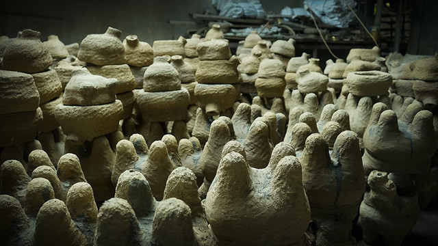 Khuôn sẽ được phơi khô trước khi mang đi đổ đồng