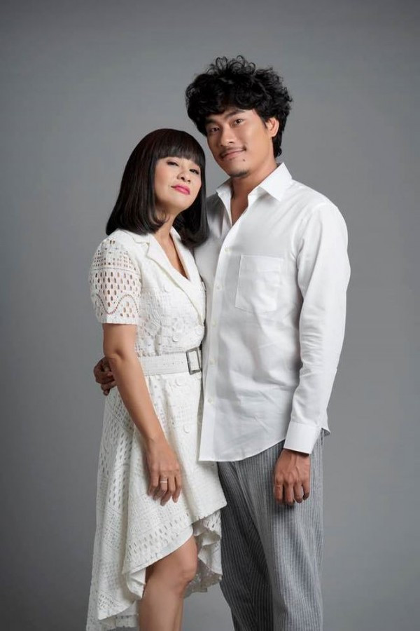 Cát Phượng và Kiều Minh Tuấn đã từng hợp tác với Huỳnh Đông trong bộ phim Mẹ Tuệ.