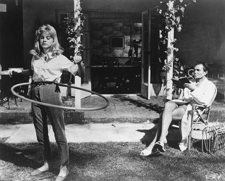 Câu chuyện của Sally Horner và nội dung cuốn tiểu thuyết Lolita, sau này được dựng thành phim (ảnh), có khá nhiều điểm tương đồng.