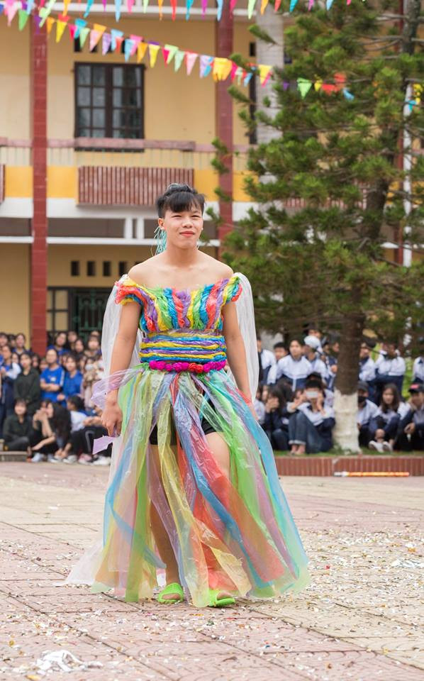 Sắc màu cuộc sống của teen THPT Ninh Giang Sắc màu cuộc sống của teen THPT Ninh Giang