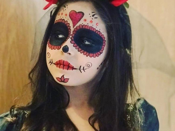 Lấy cảm hứng từ "bom tấn" Pixar CoCo. (Ảnh: nayramenesesmakeup)